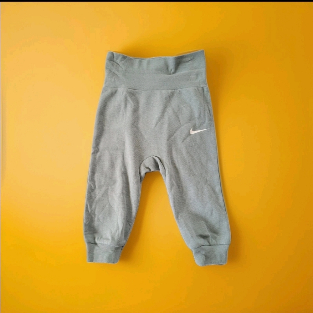 Nike Unisex Baby 9 Months Pants Greenish Gray Soft Knit Jogger Pant L683-E8K